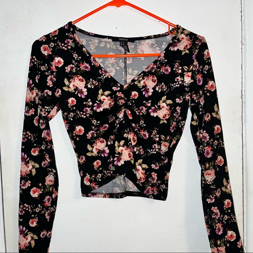 Cropped floral top